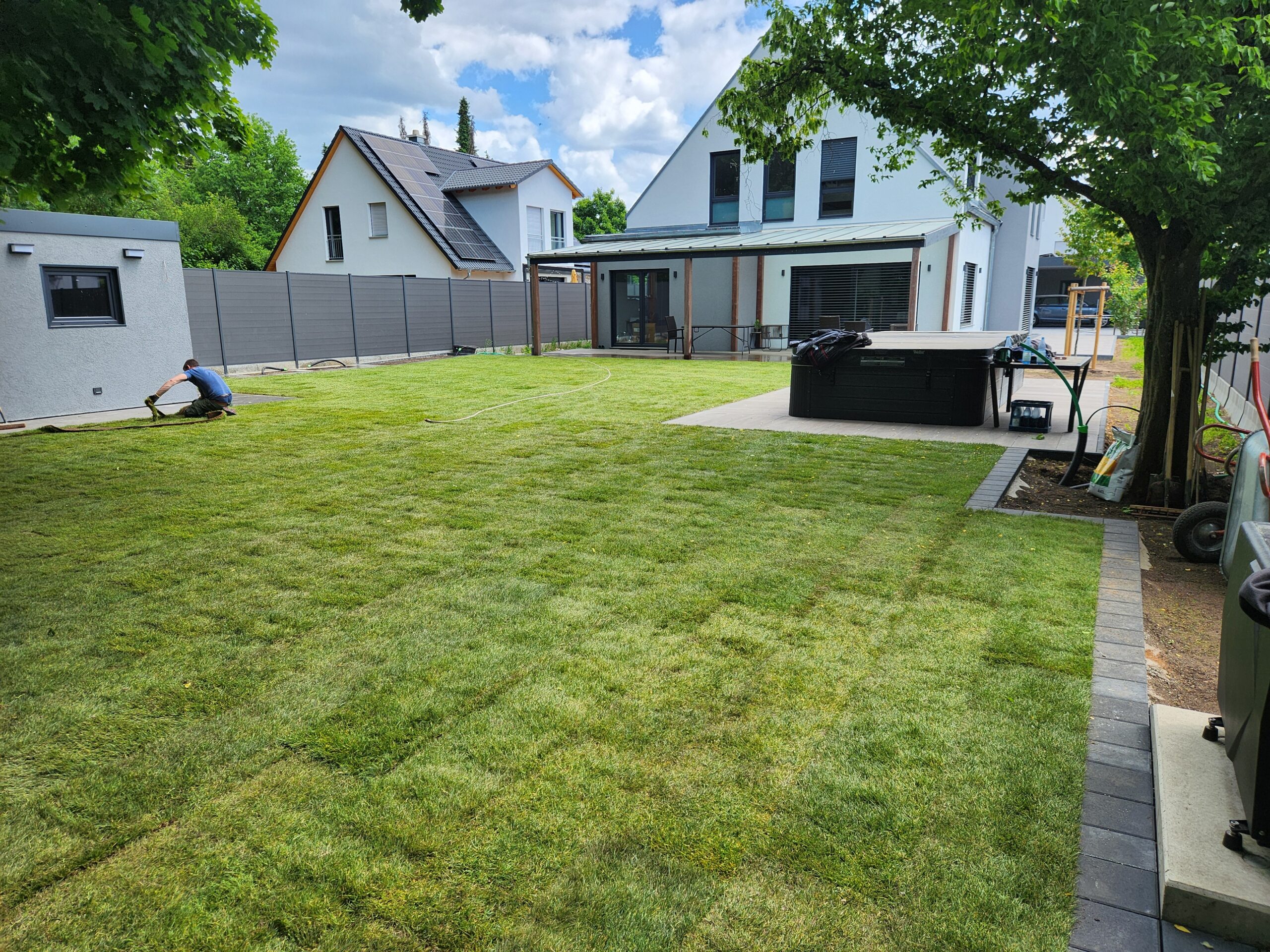 MDS Bauunternehmen – Professioneller **Garten- und Landschaftsbau** für private, gewerbliche und öffentliche Außenanlagen. Kreativ, langlebig, nachhaltig und termingerecht umgesetzt.